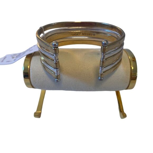 Two Tone Cuff Bracelet in Hammered Gold & Silver. - Picture 4 of 4